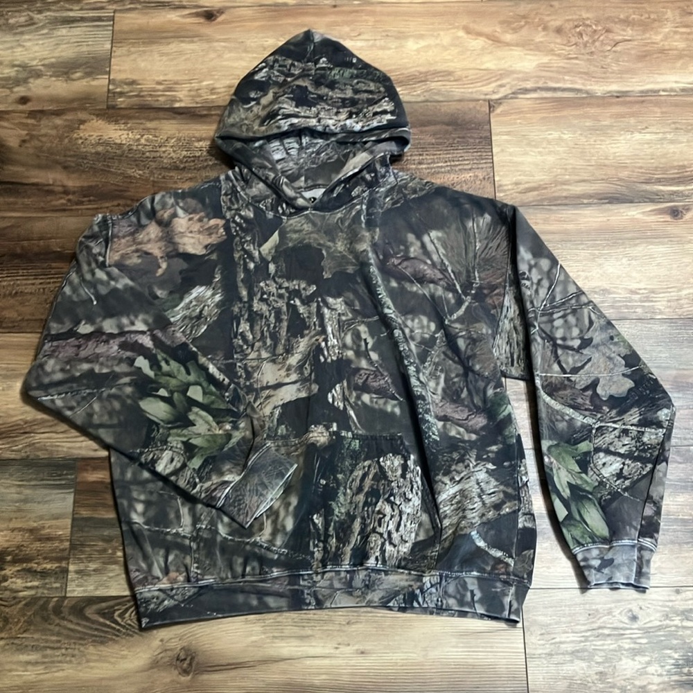 Mossy Oak Green and Brown Camouflage Sweatshirt